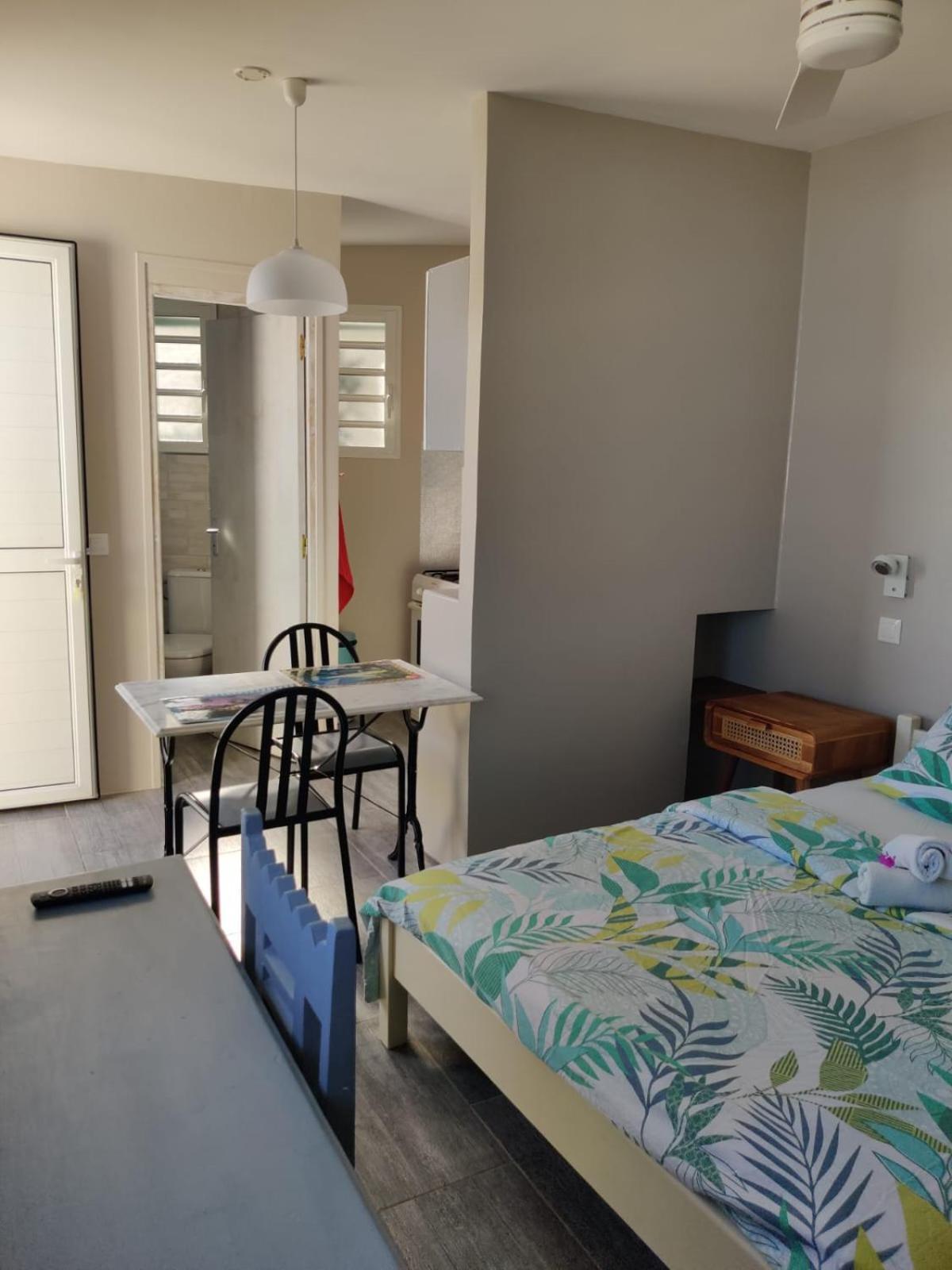 Joli Studio Cocooning & Discret, A 2Mns De La 4 Voies La Possession Kültér fotó